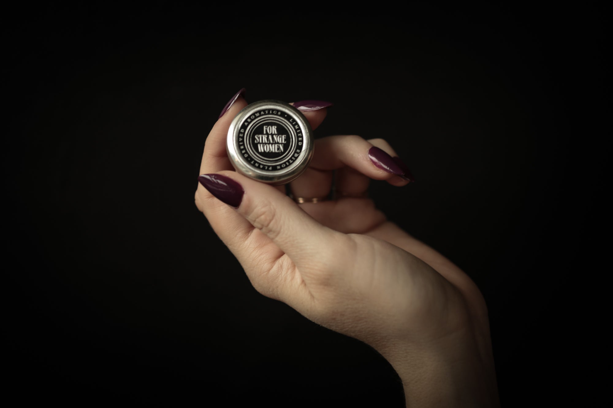 2g_tin_solid_perfume-190.jpg