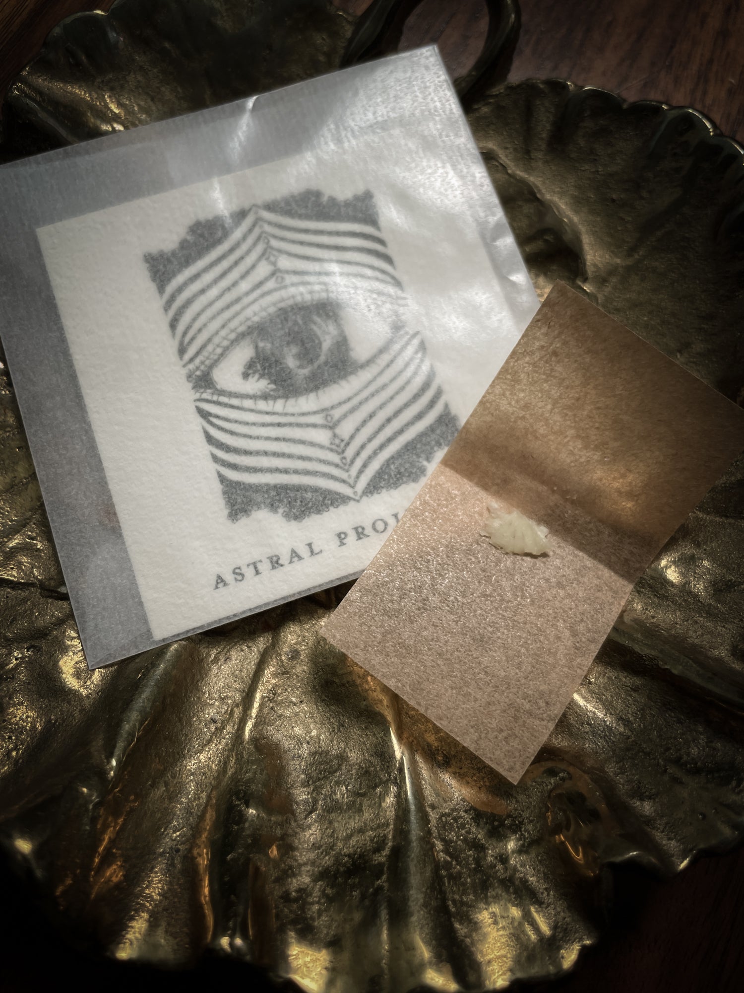 Free Solid Perfume Sample (1 per order)